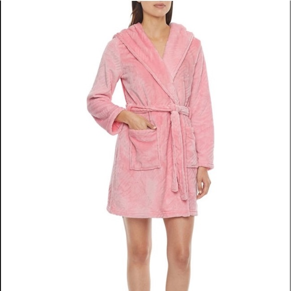 Juicy Couture | Intimates u0026 Sleepwear | Juicy Couture Womans Emboss Deboss  Pink Plush Soft Bathrobe Robe Knee Length New | Poshmark